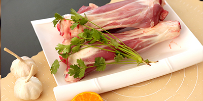 搭配羊肉的常见食材：探索风味融合的可能性